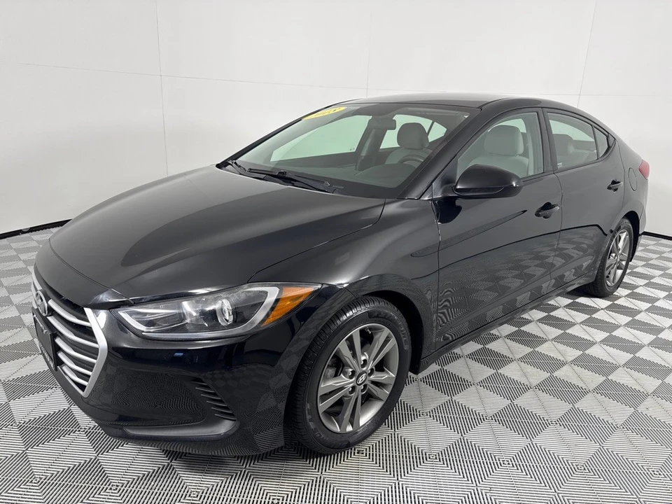 2018 Hyundai Elantra - Image 9 of 12