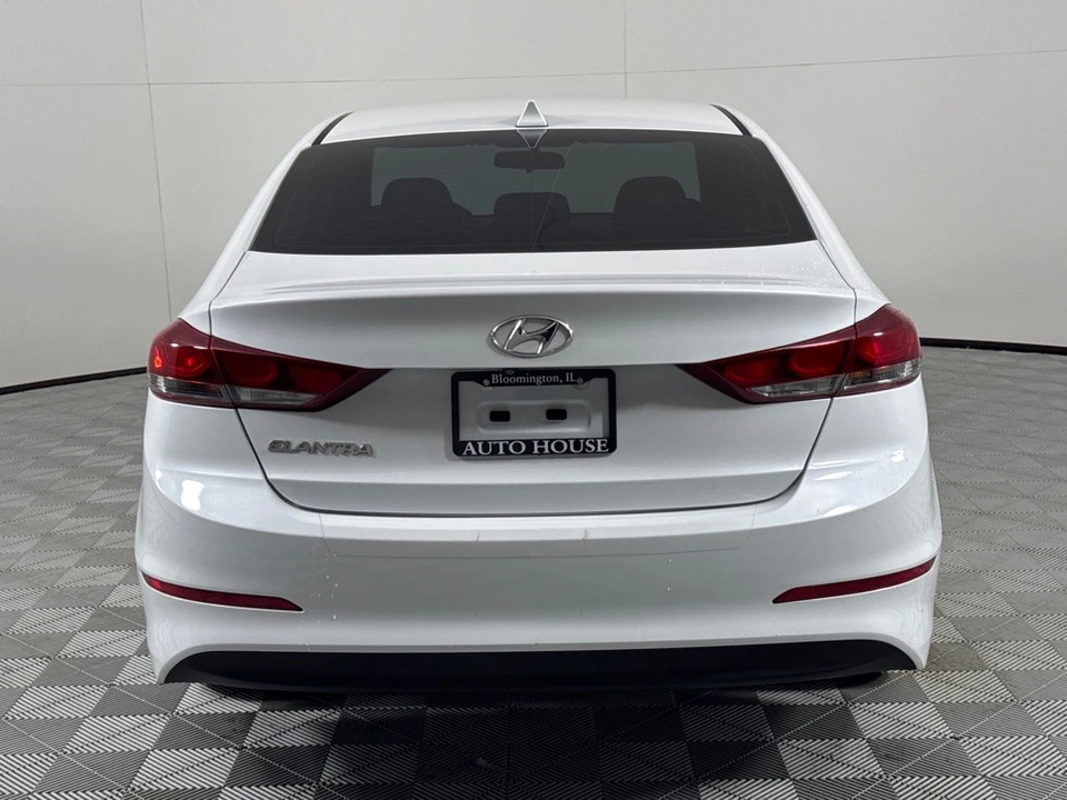 2018 Hyundai Elantra - Image 6 of 12