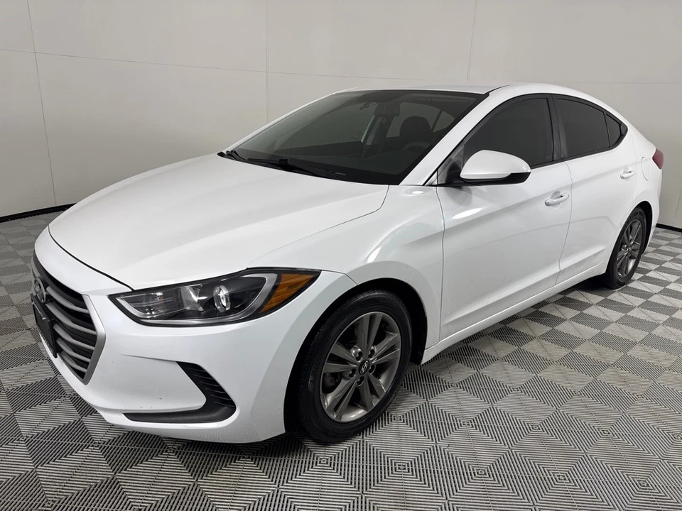 2018 Hyundai Elantra - Image 8 of 12