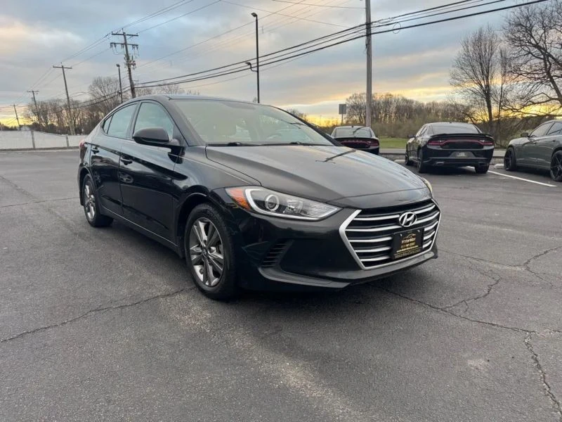 2018 Hyundai Elantra - Image 4 of 11