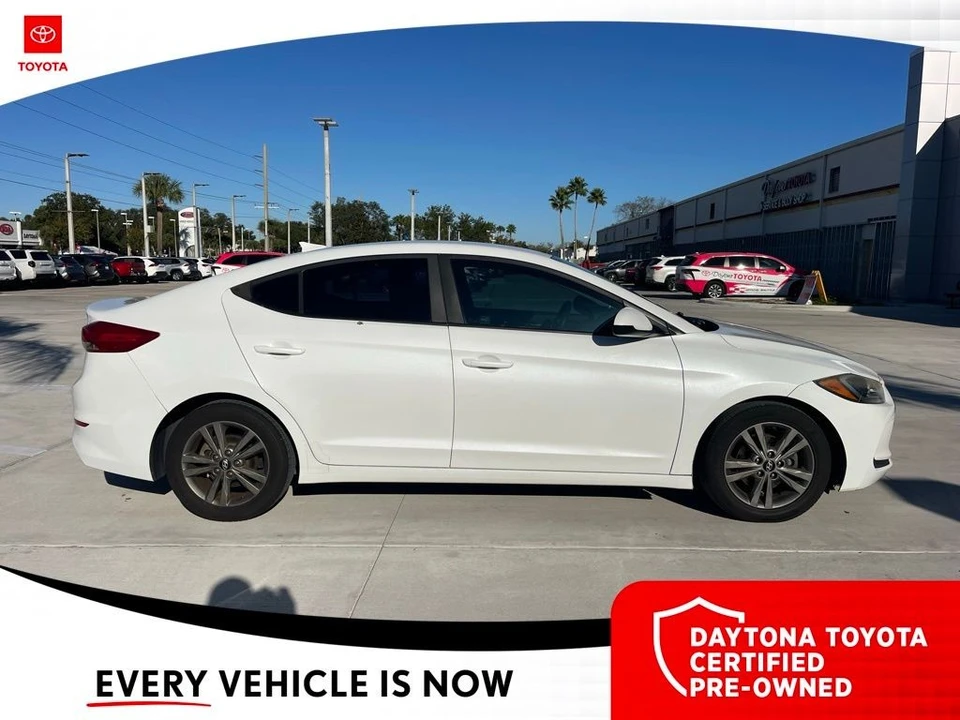 2018 Hyundai Elantra - Image 2 of 10