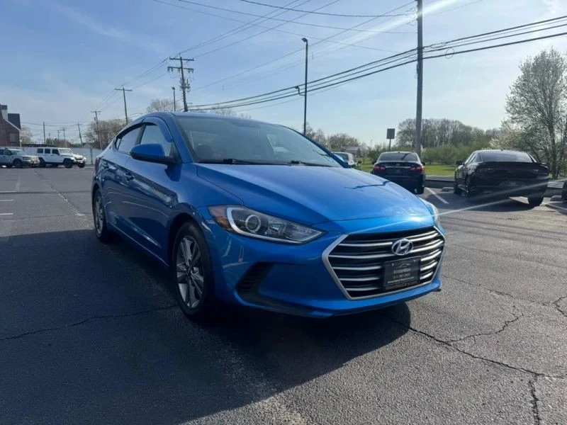 2018 Hyundai Elantra - Image 4 of 10