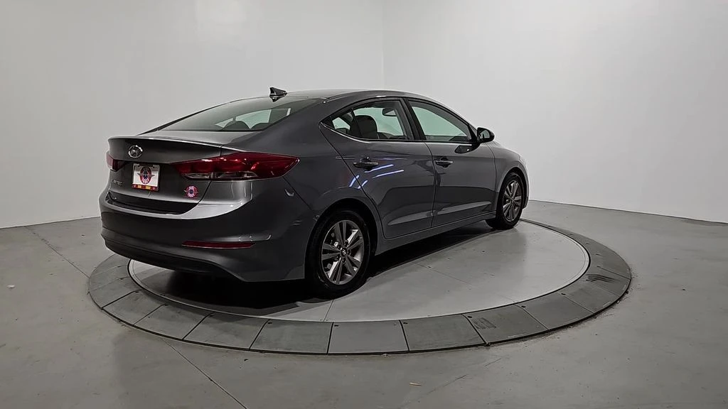 2018 Hyundai Elantra - Image 5 of 12
