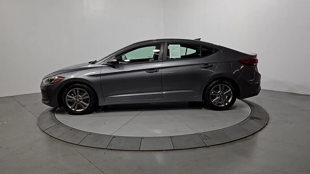 2018 Hyundai Elantra - Image 2 of 12