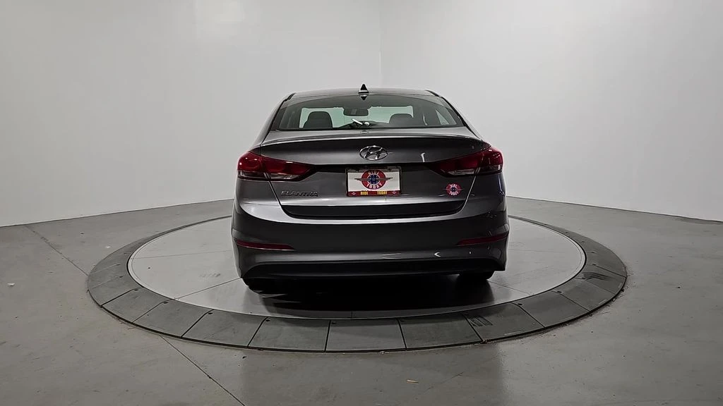 2018 Hyundai Elantra - Image 4 of 12