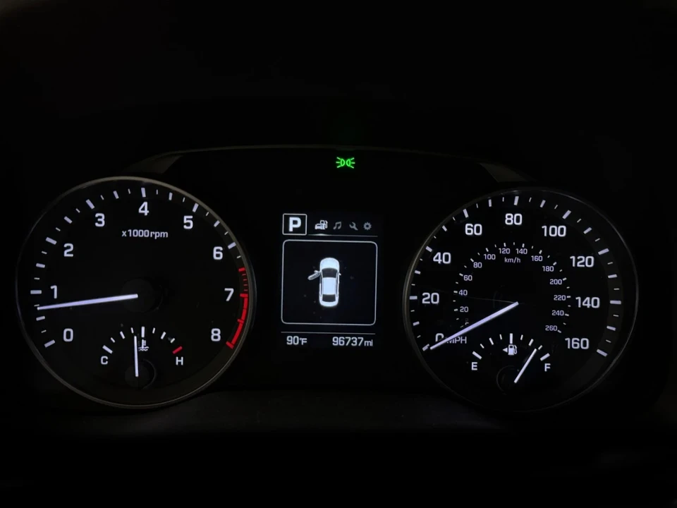 2018 Hyundai Elantra - Image 4 of 7