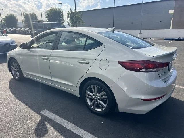 2018 Hyundai Elantra - Image 4 of 10
