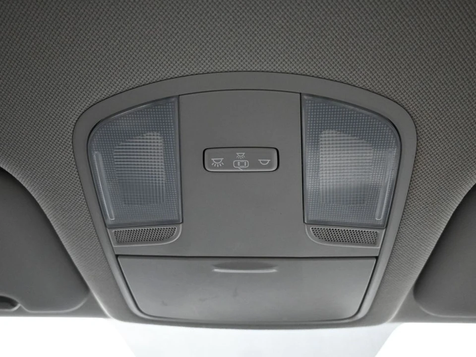 2018 Hyundai Elantra - Image 17 of 21