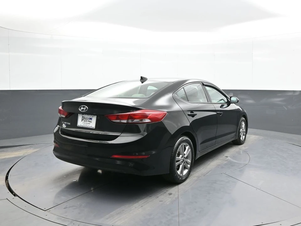2018 Hyundai Elantra - Image 6 of 21
