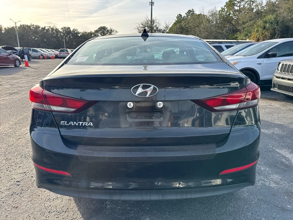 2018 Hyundai Elantra - Image 5 of 7