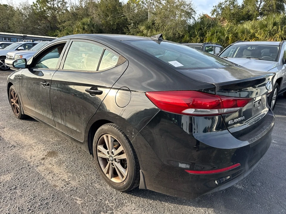2018 Hyundai Elantra - Image 6 of 7