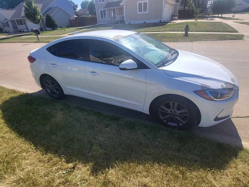 2018 Hyundai Elantra - Image 3 of 13