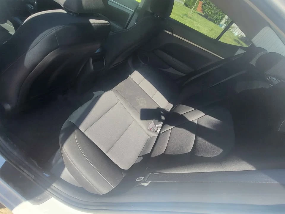 2018 Hyundai Elantra - Image 11 of 13