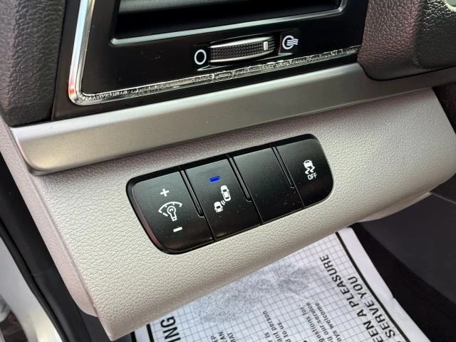 2018 Hyundai Elantra - Image 15 of 21