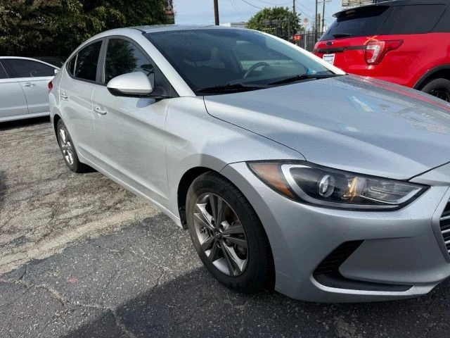 2018 Hyundai Elantra - Image 10 of 21