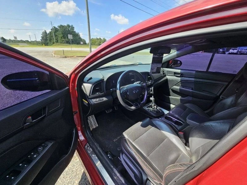 2018 Hyundai Elantra - Image 9 of 11