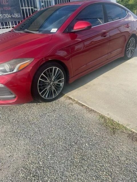 2018 Hyundai Elantra - Image 2 of 11