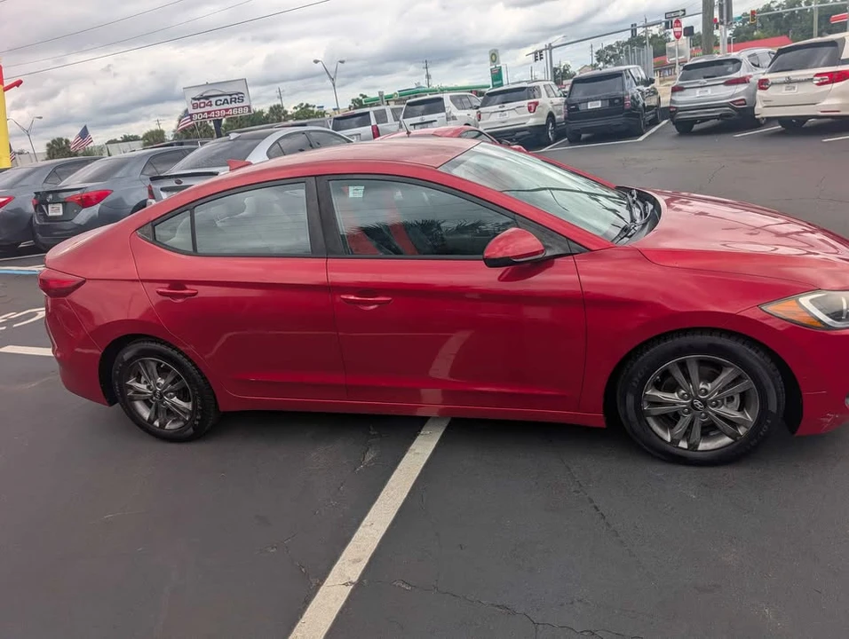 2018 Hyundai Elantra - Image 6 of 10