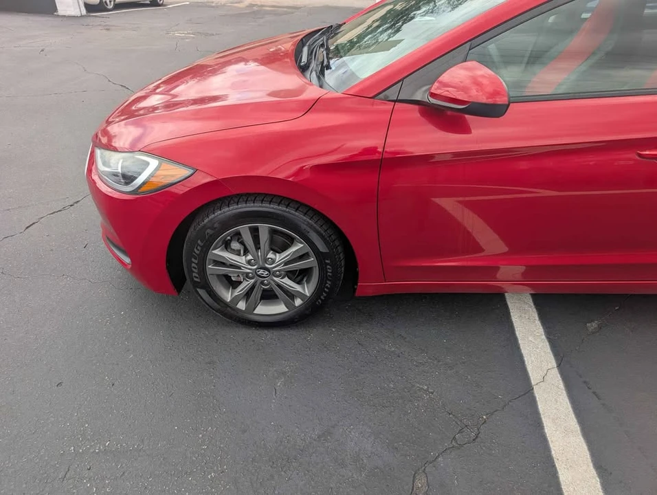 2018 Hyundai Elantra - Image 2 of 10