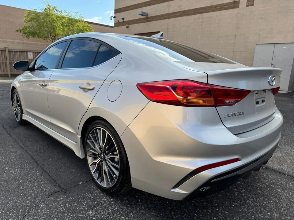 2018 Hyundai Elantra - Image 5 of 21