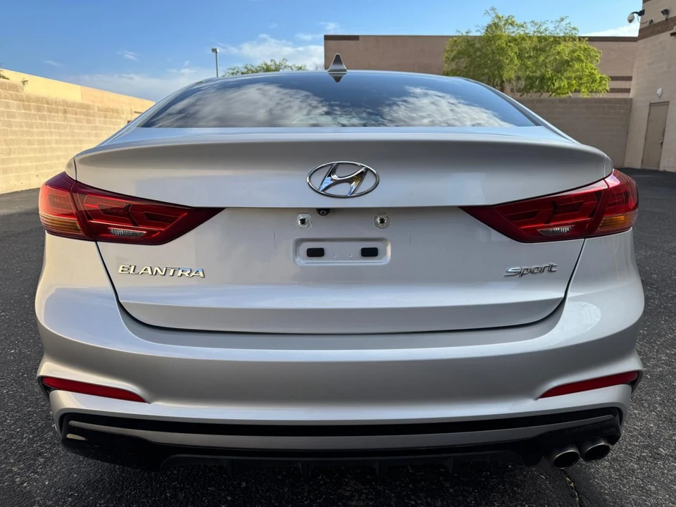 2018 Hyundai Elantra - Image 6 of 21