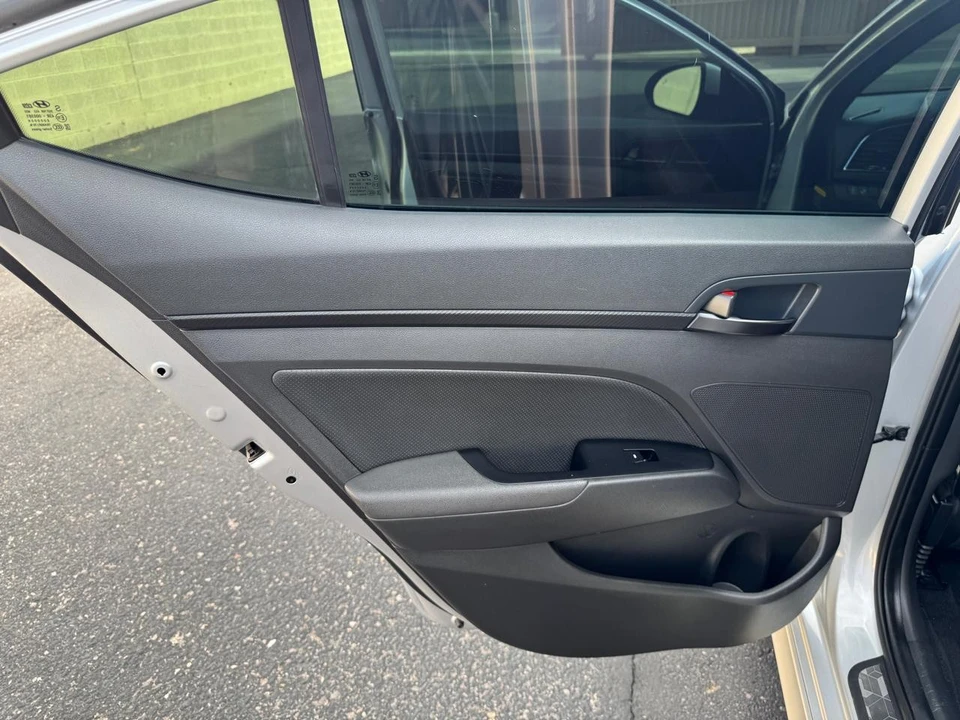 2018 Hyundai Elantra - Image 14 of 21