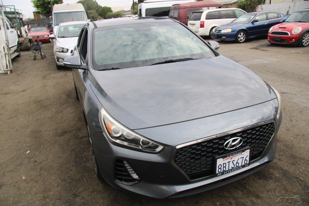 2018 Hyundai Elantra - Image 9 of 21
