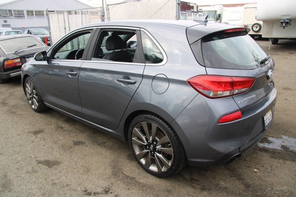 2018 Hyundai Elantra - Image 4 of 21