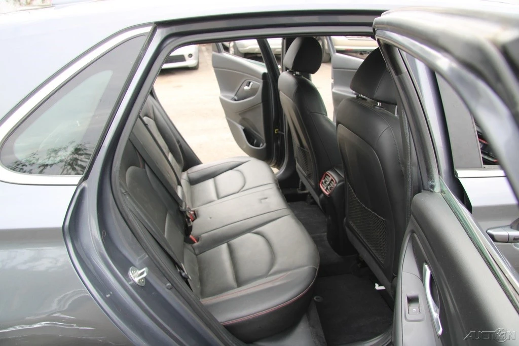 2018 Hyundai Elantra - Image 21 of 21