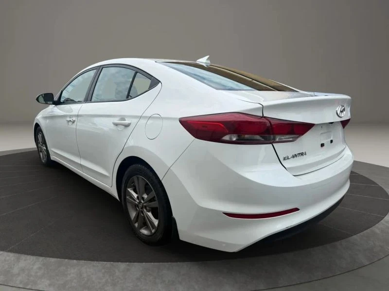 2018 Hyundai Elantra - Image 7 of 12