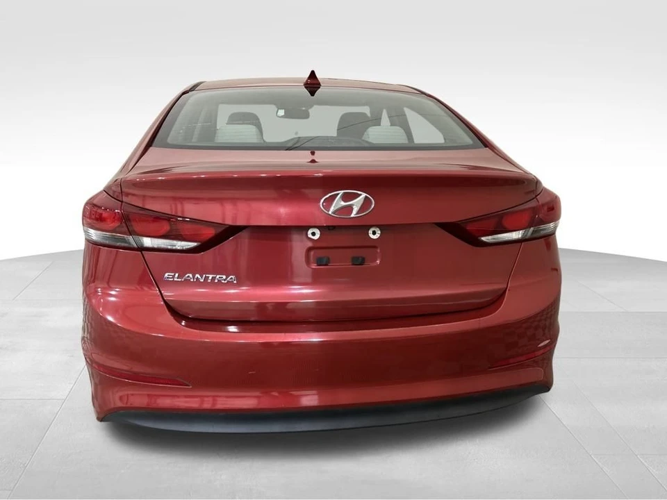 2018 Hyundai Elantra - Image 4 of 12