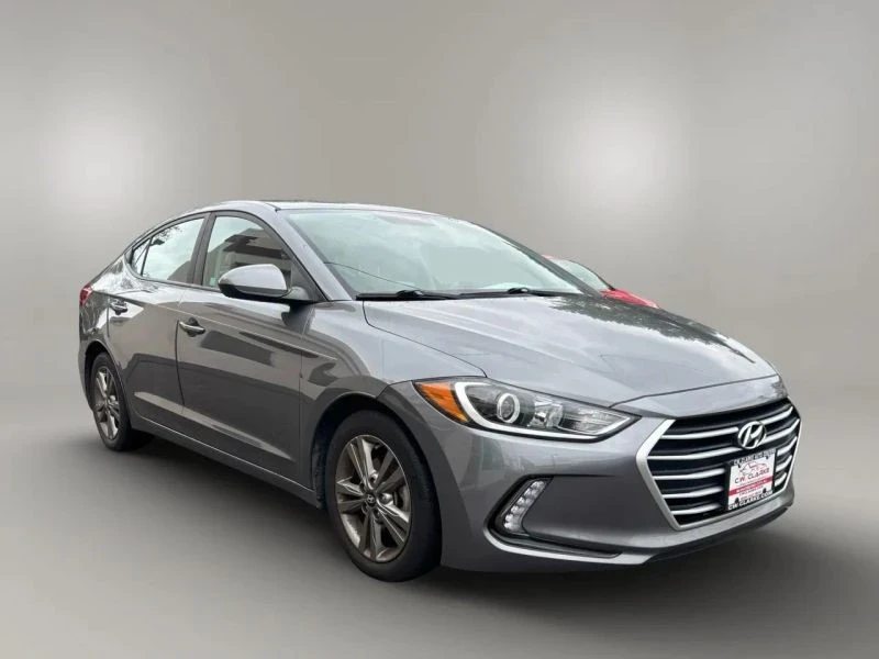 2018 Hyundai Elantra - Image 4 of 12