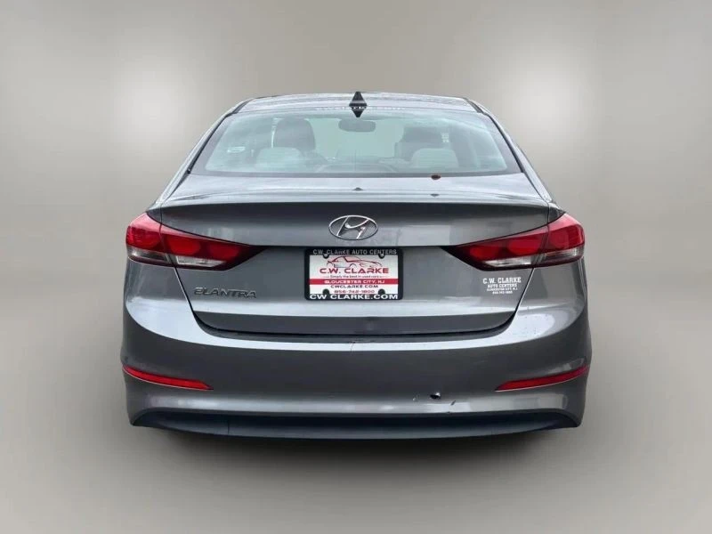 2018 Hyundai Elantra - Image 7 of 12