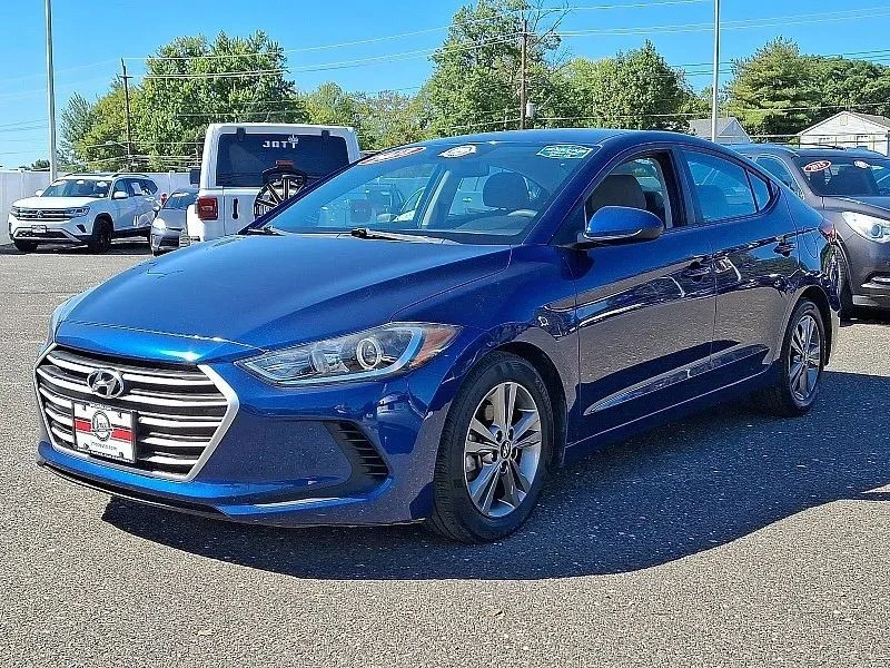 2018 Hyundai Elantra - Image 4 of 12