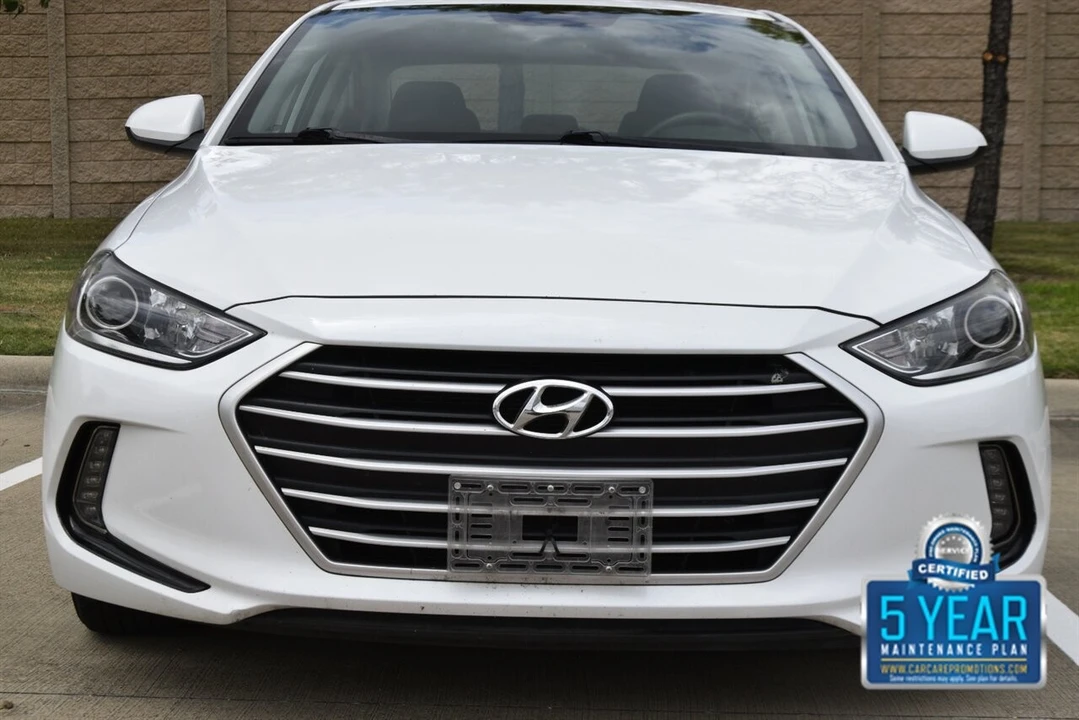 2018 Hyundai Elantra - Image 3 of 4