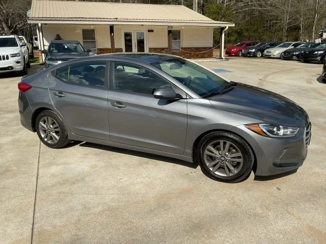 2018 Hyundai Elantra - Image 17 of 21