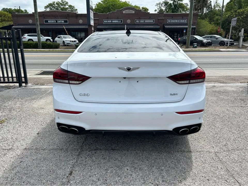 2018 Hyundai Genesis - Image 6 of 10