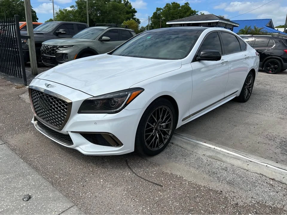 2018 Hyundai Genesis - Image 2 of 10