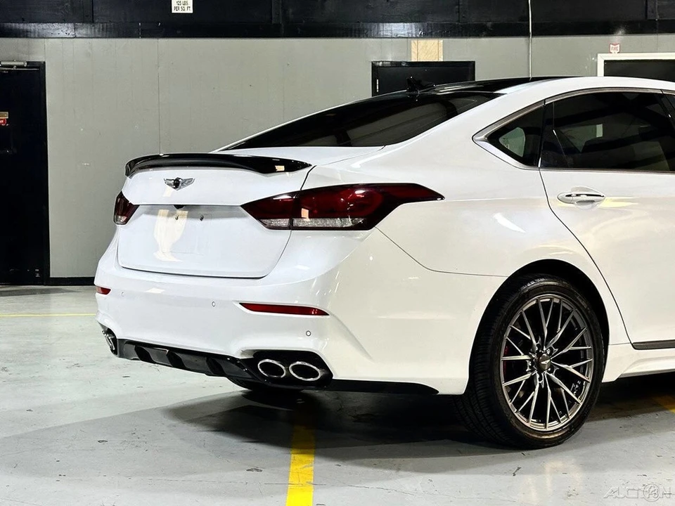 2018 Hyundai Genesis - Image 6 of 24