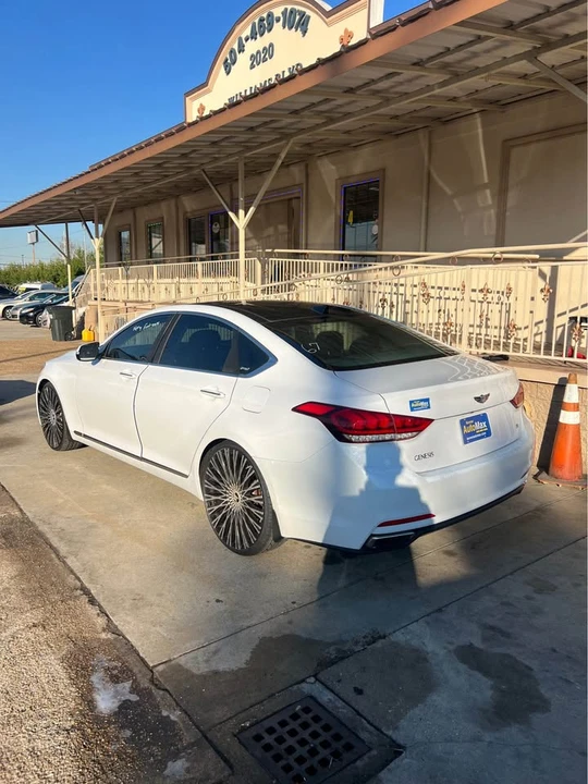 2018 Hyundai Genesis - Image 3 of 16