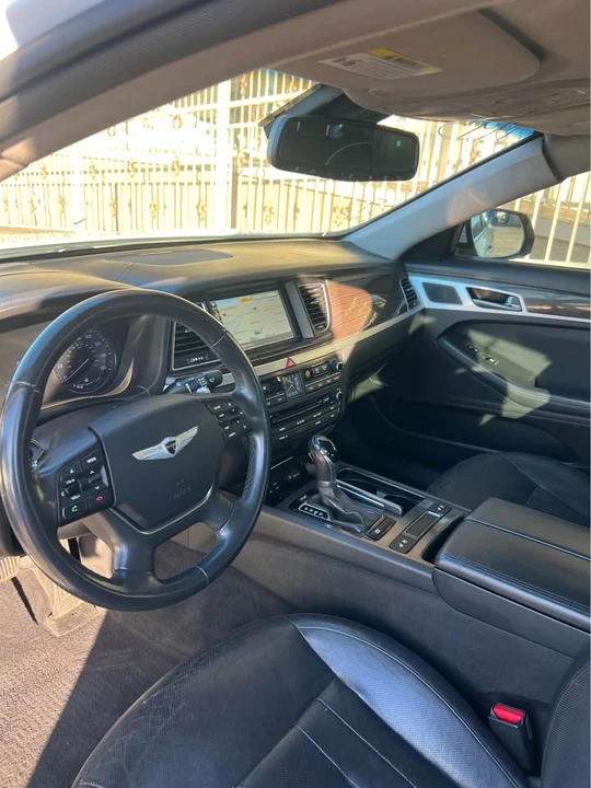 2018 Hyundai Genesis - Image 10 of 16