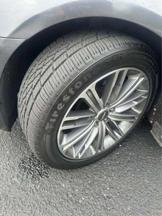 2018 Hyundai Genesis - Image 16 of 17