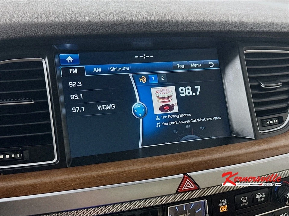 2018 Hyundai Genesis - Image 17 of 21