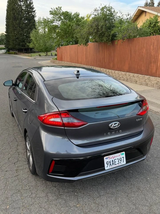 2018 Hyundai - Image 7 of 18