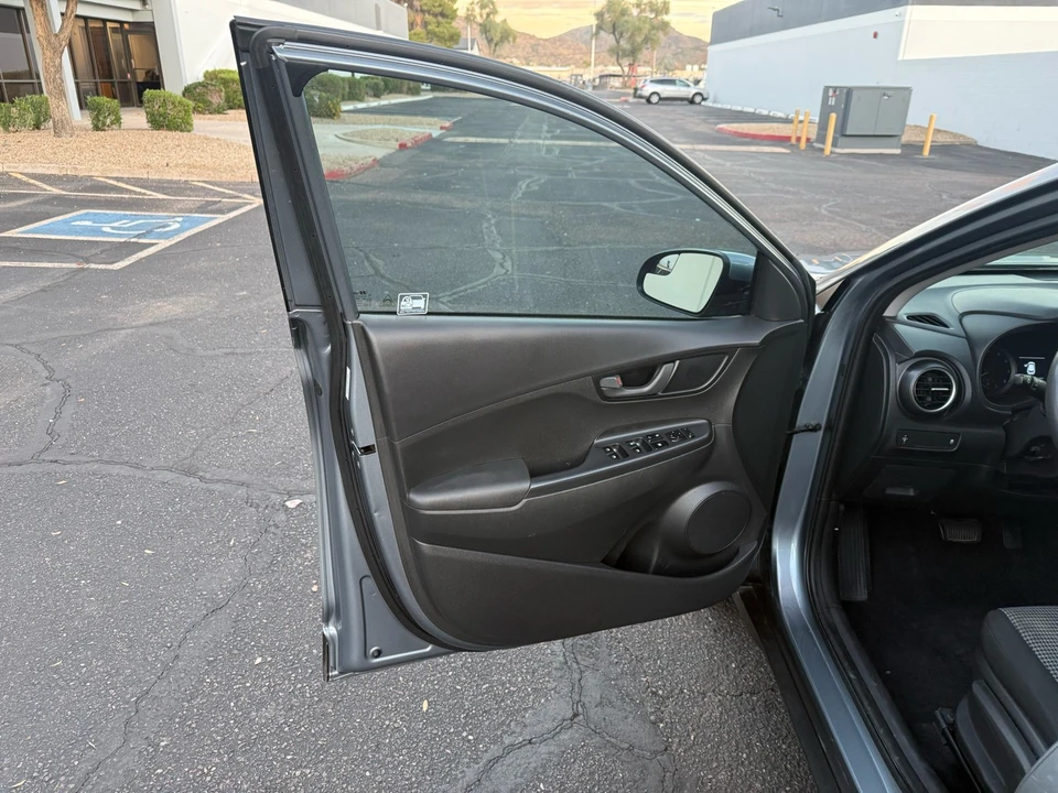 2018 Hyundai Kona - Image 11 of 21