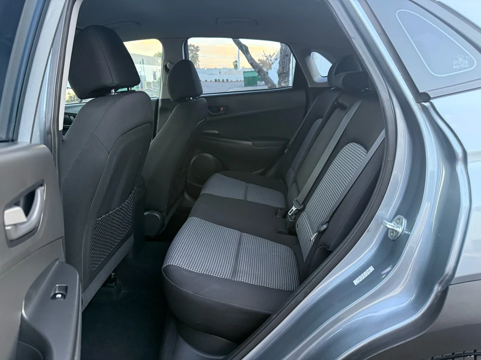 2018 Hyundai Kona - Image 12 of 21