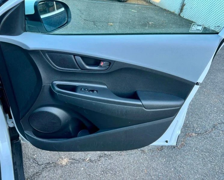 2018 Hyundai Kona - Image 9 of 12