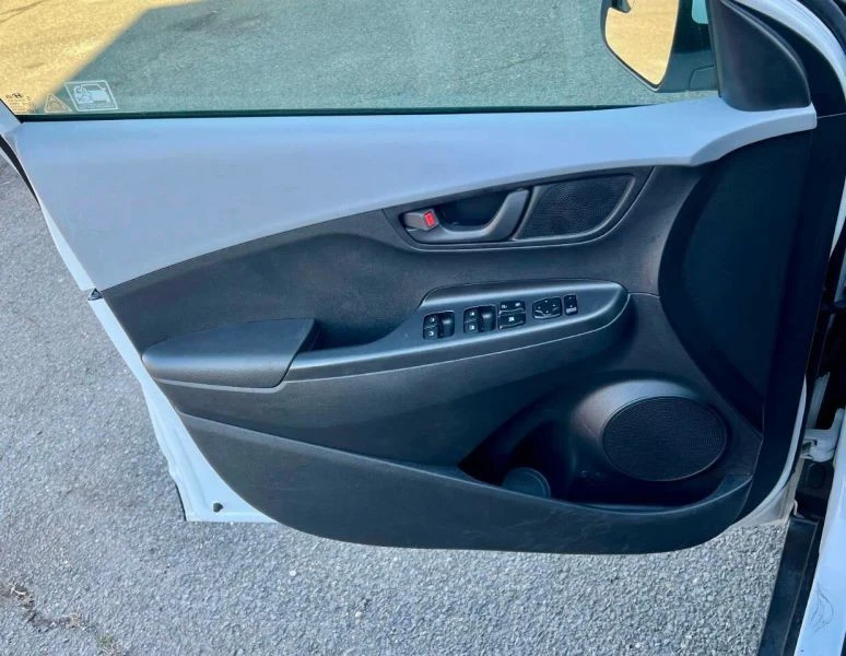 2018 Hyundai Kona - Image 3 of 12