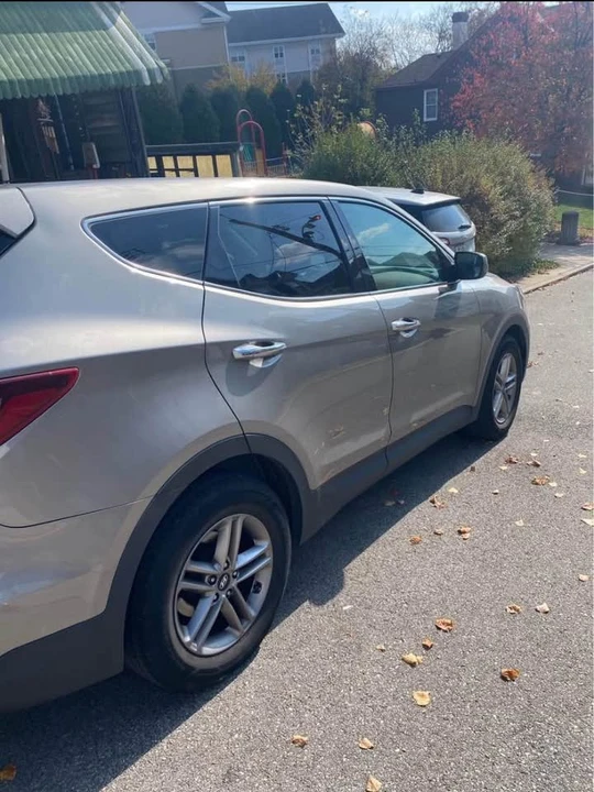 2018 Hyundai Santa Fe - Image 5 of 5