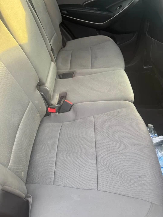 2018 Hyundai Santa Fe - Image 9 of 10